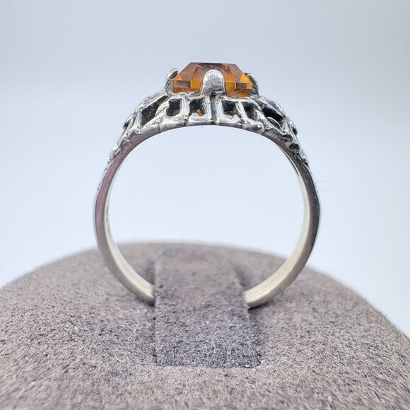 VTG Sterling Silver 925 Amber Prong Set Floral Design Statement Ring Size 7 - Picture 4 of 8
